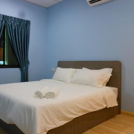 Eiman Homestay, Kluang Esterno foto